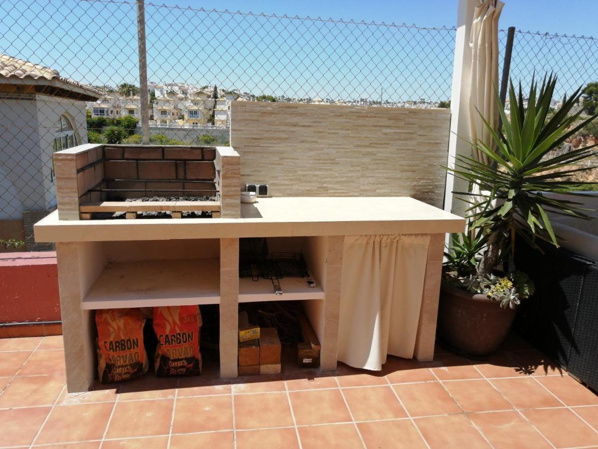 3 Bdr House Near La Zenia Private Lounge Terraces, Fire Places, Bbq, Kitchen, Parking Орихуела Екстериор снимка