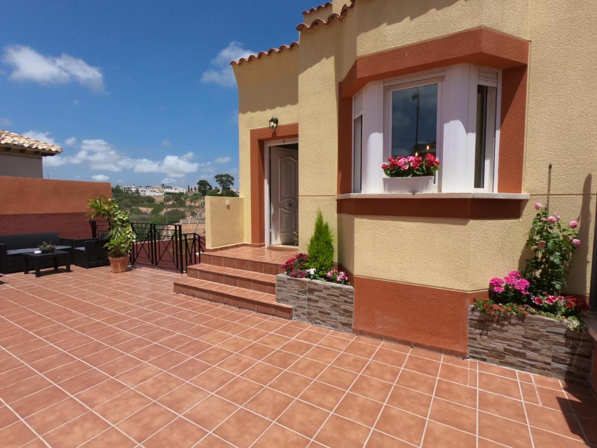 3 Bdr House Near La Zenia Private Lounge Terraces, Fire Places, Bbq, Kitchen, Parking Орихуела Екстериор снимка